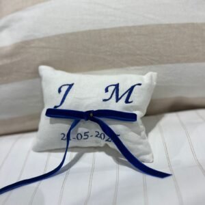 Cojín para alianzas azul de terciopelo